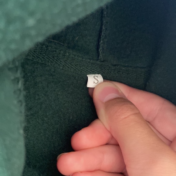 Plain green hoodie small - Picture 3 of 3